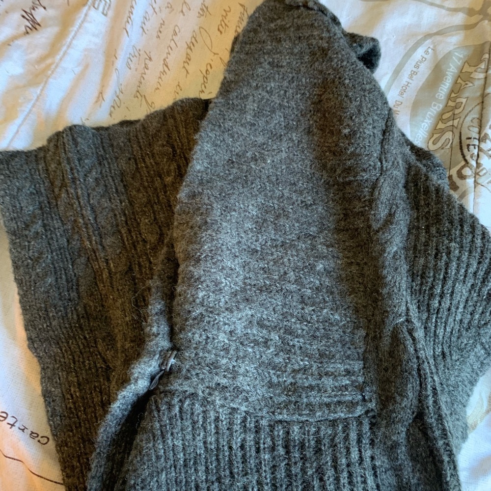 Cardigan - Picture 4 of 4